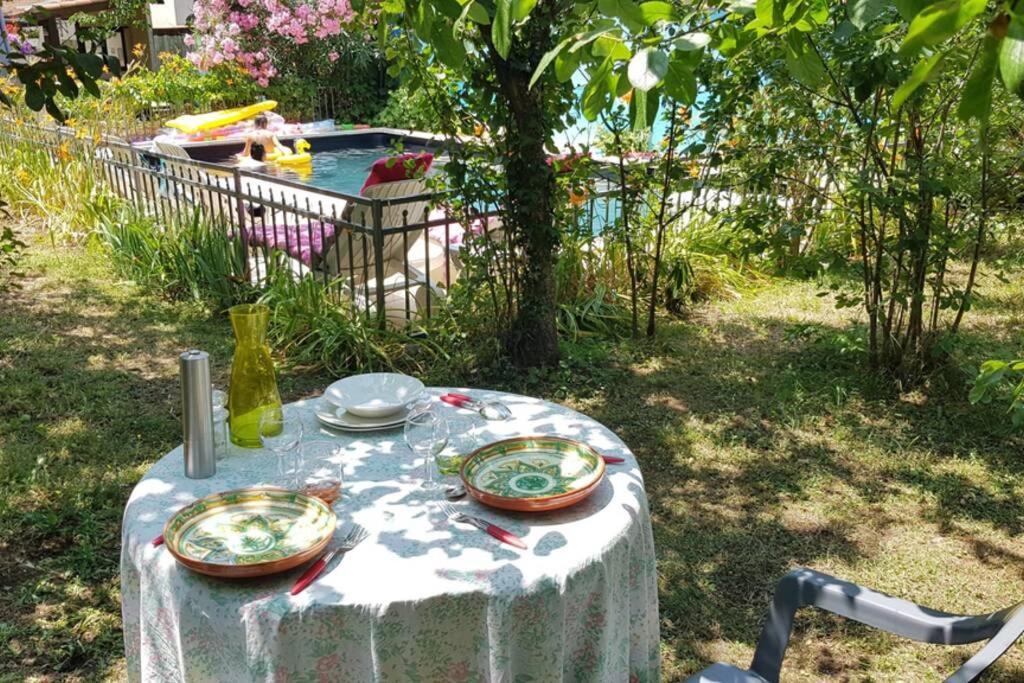 Appart Independant, 1 Lit Deux Personnes Et 1 Appoint Piscine Jardin Direct Gare Aeroport Et Jardin Toulouse Luaran gambar